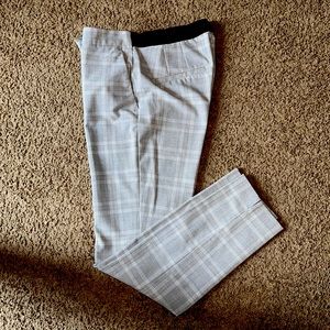 Brand:  Zara / Womens Dress Slacks / Size : Small